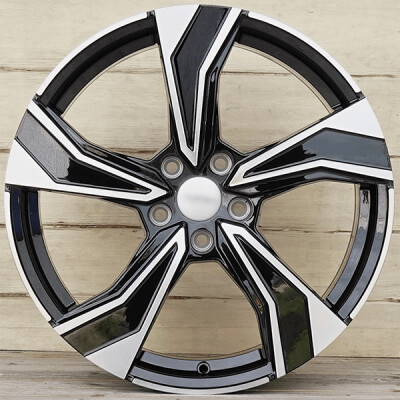 Viper 5623 7×17″ · 5×114,3 · ET45 · CB67,1 Fekete polír